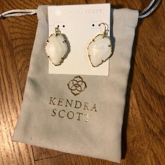 Kendra Scott Jewelry - Kendra Scott white stone gold setting earrings